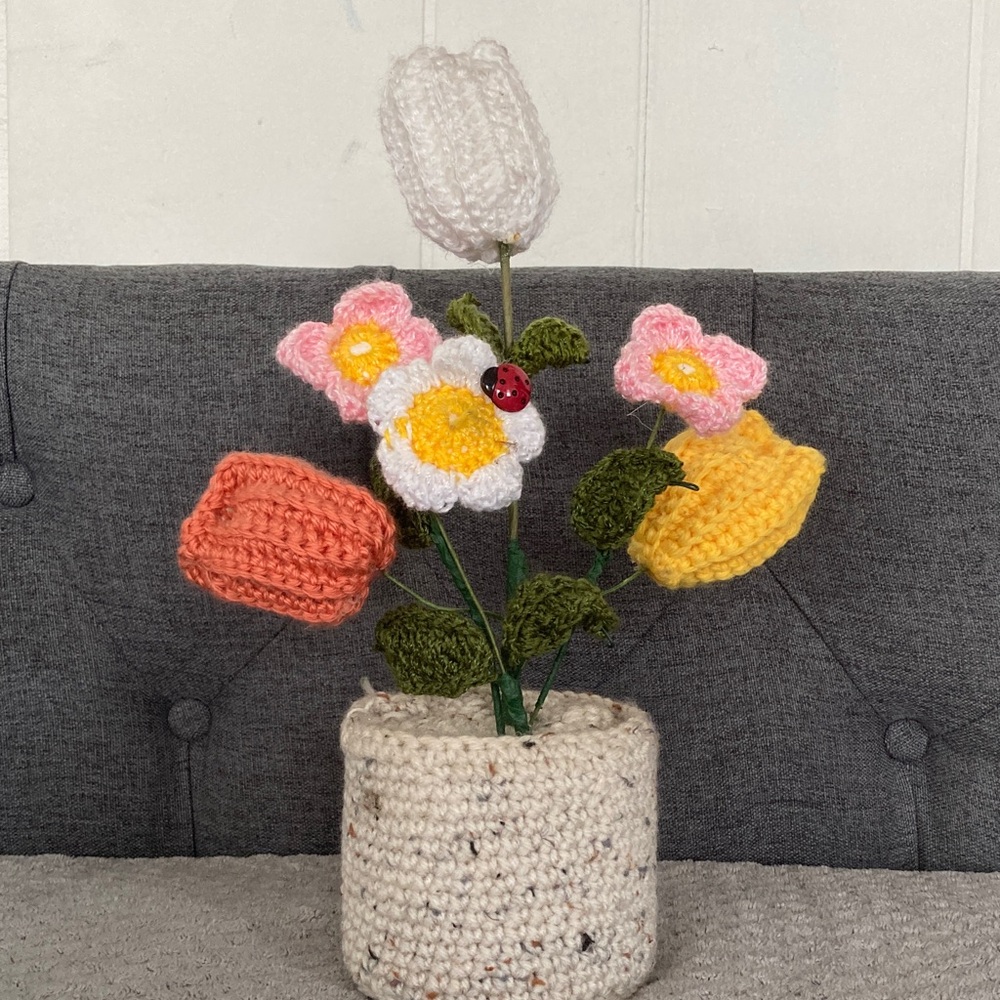 Floral arrangements crochet
